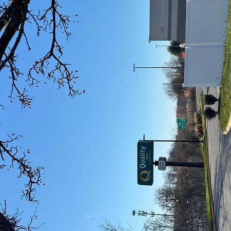 Quality Inn Spring Valley - Nanuet מראה חיצוני תמונה