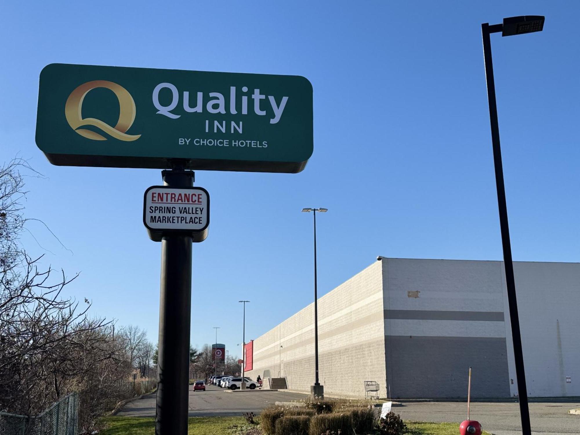 Quality Inn Spring Valley - Nanuet מראה חיצוני תמונה
