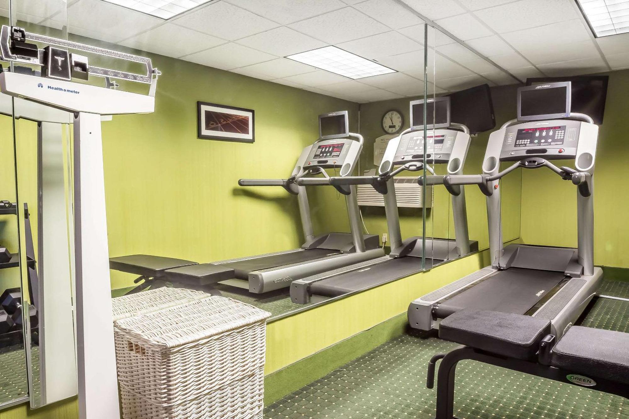 Quality Inn Spring Valley - Nanuet מראה חיצוני תמונה